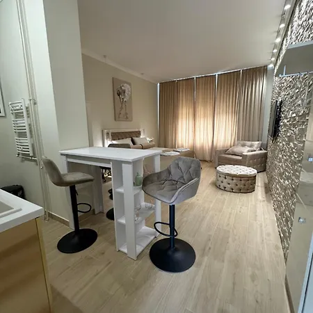 Modena Apartment *